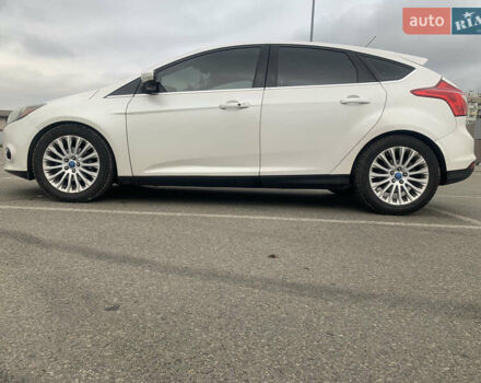 Білий Форд Фокус, об'ємом двигуна 2 л та пробігом 277 тис. км за 7999 $, фото 18 на Automoto.ua