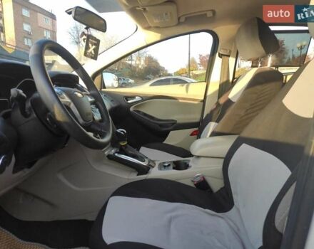 Белый Форд Фокус, объемом двигателя 2 л и пробегом 146 тыс. км за 8200 $, фото 5 на Automoto.ua