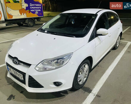Белый Форд Фокус, объемом двигателя 1.6 л и пробегом 288 тыс. км за 5200 $, фото 4 на Automoto.ua