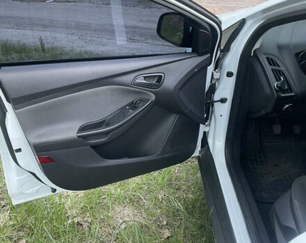 Білий Форд Фокус, об'ємом двигуна 1.6 л та пробігом 192 тис. км за 7900 $, фото 11 на Automoto.ua