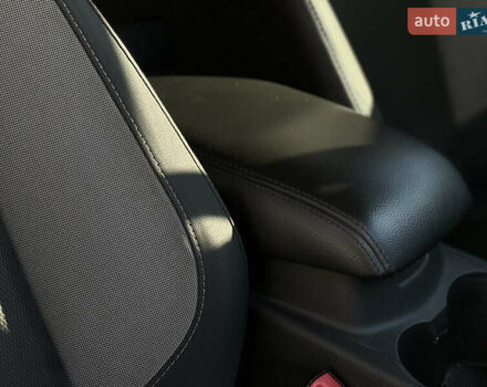 Белый Форд Фокус, объемом двигателя 1.6 л и пробегом 254 тыс. км за 6500 $, фото 6 на Automoto.ua