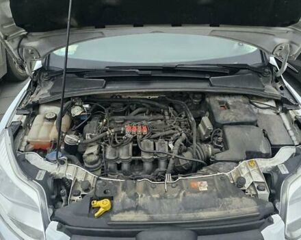 Белый Форд Фокус, объемом двигателя 1.6 л и пробегом 160 тыс. км за 6500 $, фото 18 на Automoto.ua