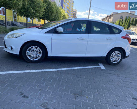 Білий Форд Фокус, об'ємом двигуна 1.6 л та пробігом 288 тис. км за 4800 $, фото 1 на Automoto.ua