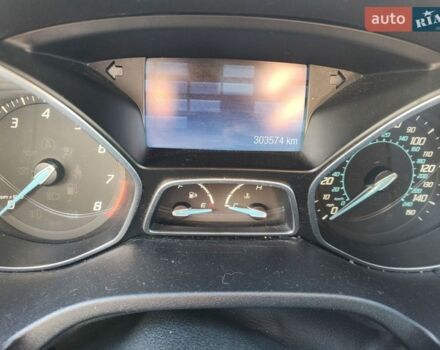 Білий Форд Фокус, об'ємом двигуна 2 л та пробігом 303 тис. км за 6700 $, фото 3 на Automoto.ua