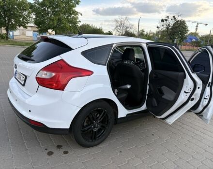 Белый Форд Фокус, объемом двигателя 1.6 л и пробегом 210 тыс. км за 6800 $, фото 4 на Automoto.ua