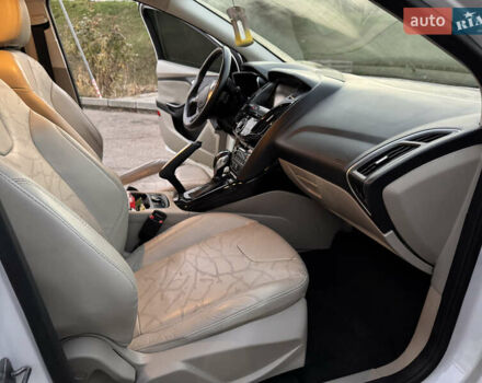 Белый Форд Фокус, объемом двигателя 0 л и пробегом 138 тыс. км за 7999 $, фото 25 на Automoto.ua