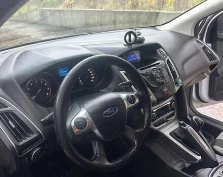 Белый Форд Фокус, объемом двигателя 1.6 л и пробегом 275 тыс. км за 6500 $, фото 2 на Automoto.ua