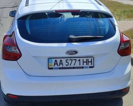 Белый Форд Фокус, объемом двигателя 1.6 л и пробегом 560 тыс. км за 5500 $, фото 3 на Automoto.ua