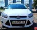 Форд Фокус 2013 в Харькове на Automoto.ua Белый Форд Фокус, объемом двигателя 1 л и пробегом 200 тыс. км за 5750 $, фото 1 на Automoto.ua