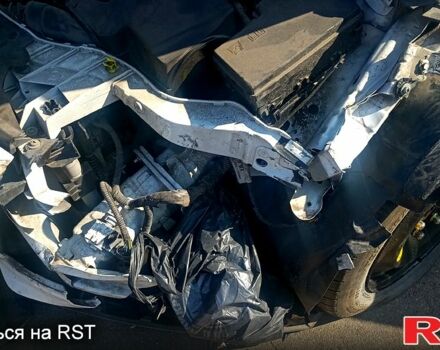 Форд Фокус 2013 у Києві на Automoto.ua Білий Форд Фокус, об'ємом двигуна 1 л та пробігом 161 тис. км за 4444 $, фото 4 на Automoto.ua