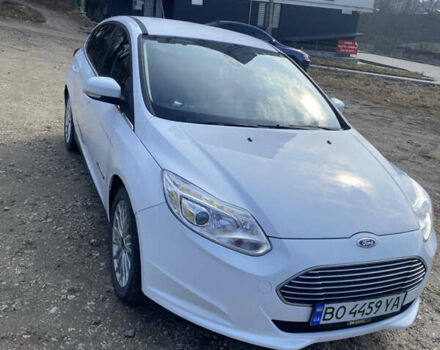 Белый Форд Фокус, объемом двигателя 0 л и пробегом 115 тыс. км за 7200 $, фото 2 на Automoto.ua