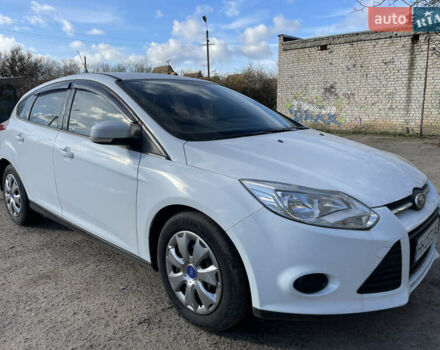 Білий Форд Фокус, об'ємом двигуна 1 л та пробігом 113 тис. км за 5500 $, фото 3 на Automoto.ua