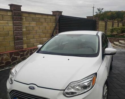 Белый Форд Фокус, объемом двигателя 0 л и пробегом 92 тыс. км за 6500 $, фото 1 на Automoto.ua