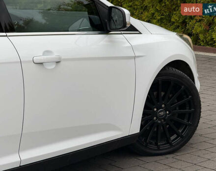 Белый Форд Фокус, объемом двигателя 1.6 л и пробегом 227 тыс. км за 8900 $, фото 25 на Automoto.ua