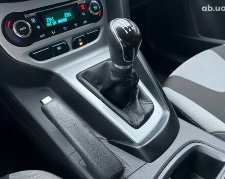 Форд Фокус 2013 в Львове на Automoto.ua Белый Форд Фокус, объемом двигателя 1 л и пробегом 290 тыс. км за 5490 $, фото 28 на Automoto.ua