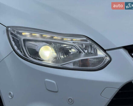 Белый Форд Фокус, объемом двигателя 1.6 л и пробегом 227 тыс. км за 8900 $, фото 13 на Automoto.ua