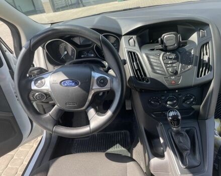 Белый Форд Фокус, объемом двигателя 1.6 л и пробегом 123 тыс. км за 7000 $, фото 7 на Automoto.ua