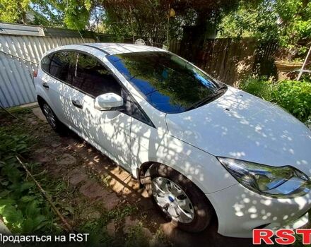 Белый Форд Фокус, объемом двигателя 1.6 л и пробегом 126 тыс. км за 8100 $, фото 5 на Automoto.ua