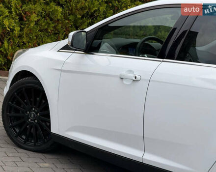 Белый Форд Фокус, объемом двигателя 1.6 л и пробегом 227 тыс. км за 8900 $, фото 19 на Automoto.ua