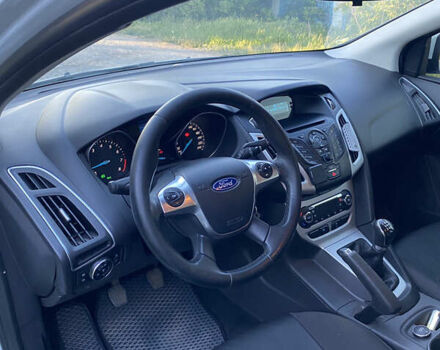 Белый Форд Фокус, объемом двигателя 1 л и пробегом 170 тыс. км за 6800 $, фото 8 на Automoto.ua