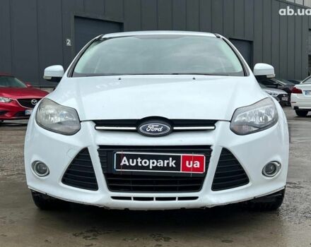 Форд Фокус 2013 в Львове на Automoto.ua Белый Форд Фокус, объемом двигателя 1 л и пробегом 290 тыс. км за 5490 $, фото 1 на Automoto.ua