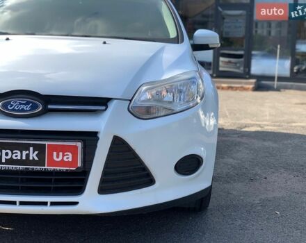 Білий Форд Фокус, об'ємом двигуна 1 л та пробігом 112 тис. км за 6990 $, фото 8 на Automoto.ua