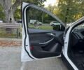 Білий Форд Фокус, об'ємом двигуна 2 л та пробігом 166 тис. км за 9200 $, фото 14 на Automoto.ua