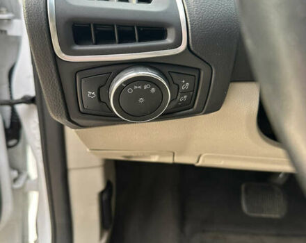 Белый Форд Фокус, объемом двигателя 0 л и пробегом 100 тыс. км за 8500 $, фото 22 на Automoto.ua