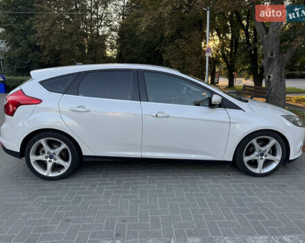 Білий Форд Фокус, об'ємом двигуна 2 л та пробігом 166 тис. км за 9200 $, фото 11 на Automoto.ua