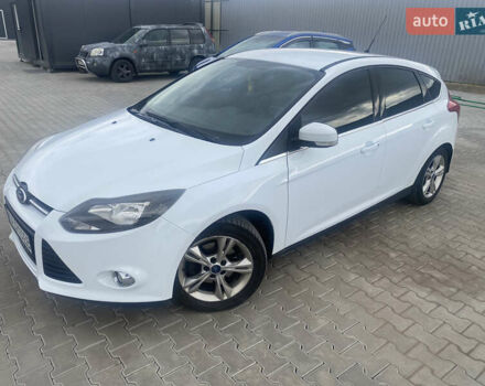 Форд Фокус 2013 в Киеве на Automoto.ua Белый Форд Фокус, объемом двигателя 1 л и пробегом 200 тыс. км за 4990 $, фото 3 на Automoto.ua