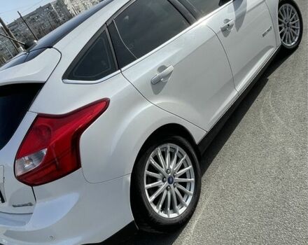 Белый Форд Фокус, объемом двигателя 0 л и пробегом 78 тыс. км за 7700 $, фото 1 на Automoto.ua