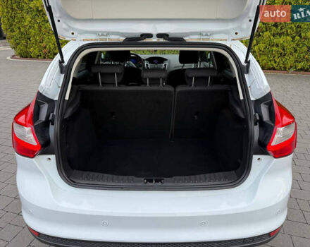 Белый Форд Фокус, объемом двигателя 1.6 л и пробегом 227 тыс. км за 8900 $, фото 36 на Automoto.ua