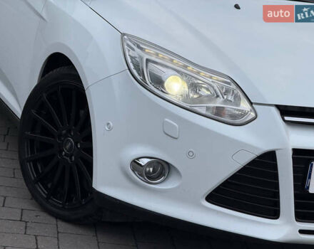 Белый Форд Фокус, объемом двигателя 1.6 л и пробегом 227 тыс. км за 8900 $, фото 12 на Automoto.ua