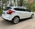 Белый Форд Фокус, объемом двигателя 1 л и пробегом 170 тыс. км за 6000 $, фото 4 на Automoto.ua