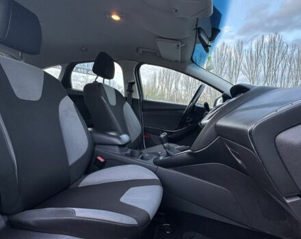 Белый Форд Фокус, объемом двигателя 1 л и пробегом 164 тыс. км за 5700 $, фото 13 на Automoto.ua