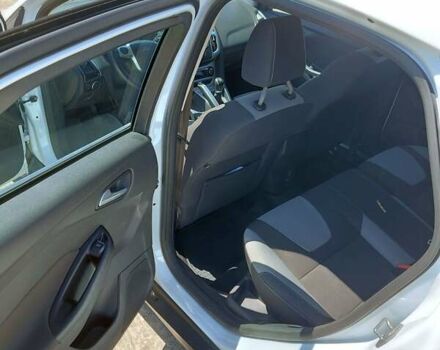 Белый Форд Фокус, объемом двигателя 1 л и пробегом 85 тыс. км за 6300 $, фото 15 на Automoto.ua