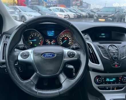 Форд Фокус 2013 в Львове на Automoto.ua Белый Форд Фокус, объемом двигателя 1 л и пробегом 290 тыс. км за 5490 $, фото 19 на Automoto.ua