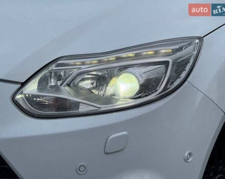 Белый Форд Фокус, объемом двигателя 1.6 л и пробегом 227 тыс. км за 8900 $, фото 9 на Automoto.ua