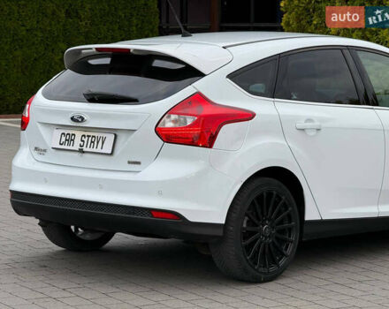 Белый Форд Фокус, объемом двигателя 1.6 л и пробегом 227 тыс. км за 8900 $, фото 22 на Automoto.ua