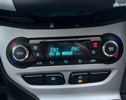 Форд Фокус 2013 в Львове на Automoto.ua Белый Форд Фокус, объемом двигателя 1 л и пробегом 290 тыс. км за 5490 $, фото 27 на Automoto.ua