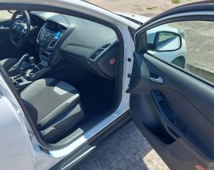 Белый Форд Фокус, объемом двигателя 1 л и пробегом 85 тыс. км за 6300 $, фото 10 на Automoto.ua