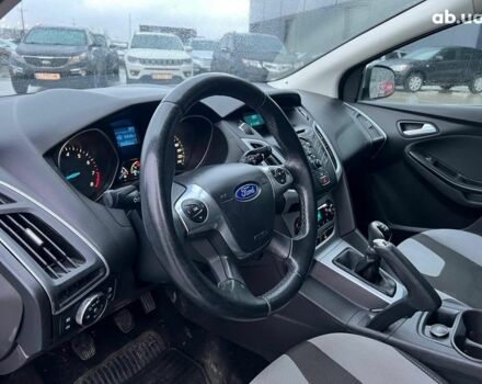 Форд Фокус 2013 в Львове на Automoto.ua Белый Форд Фокус, объемом двигателя 1 л и пробегом 290 тыс. км за 5490 $, фото 16 на Automoto.ua