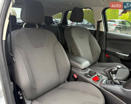 Белый Форд Фокус, объемом двигателя 1.6 л и пробегом 227 тыс. км за 8900 $, фото 28 на Automoto.ua