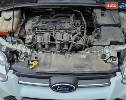 Белый Форд Фокус, объемом двигателя 1.6 л и пробегом 152 тыс. км за 7500 $, фото 9 на Automoto.ua