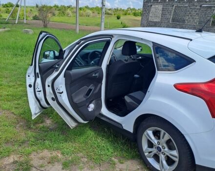 Білий Форд Фокус, об'ємом двигуна 1 л та пробігом 212 тис. км за 6300 $, фото 2 на Automoto.ua