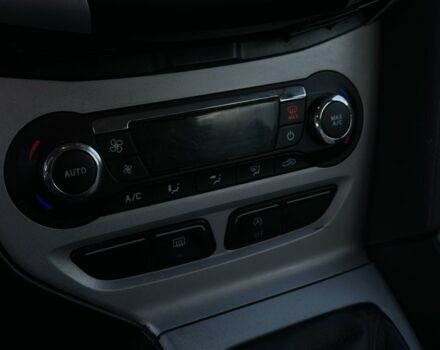 Белый Форд Фокус, объемом двигателя 1 л и пробегом 164 тыс. км за 5700 $, фото 16 на Automoto.ua