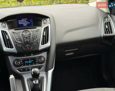 Белый Форд Фокус, объемом двигателя 1.6 л и пробегом 227 тыс. км за 8900 $, фото 35 на Automoto.ua