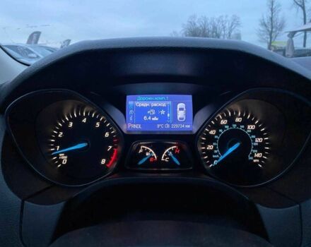 Белый Форд Фокус, объемом двигателя 2 л и пробегом 226 тыс. км за 6990 $, фото 18 на Automoto.ua