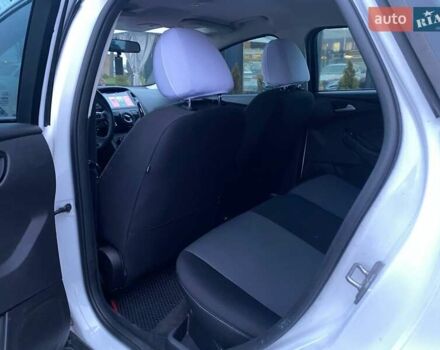 Белый Форд Фокус, объемом двигателя 2 л и пробегом 226 тыс. км за 6990 $, фото 23 на Automoto.ua