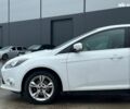 Форд Фокус 2013 в Львове на Automoto.ua Белый Форд Фокус, объемом двигателя 1 л и пробегом 290 тыс. км за 5490 $, фото 2 на Automoto.ua